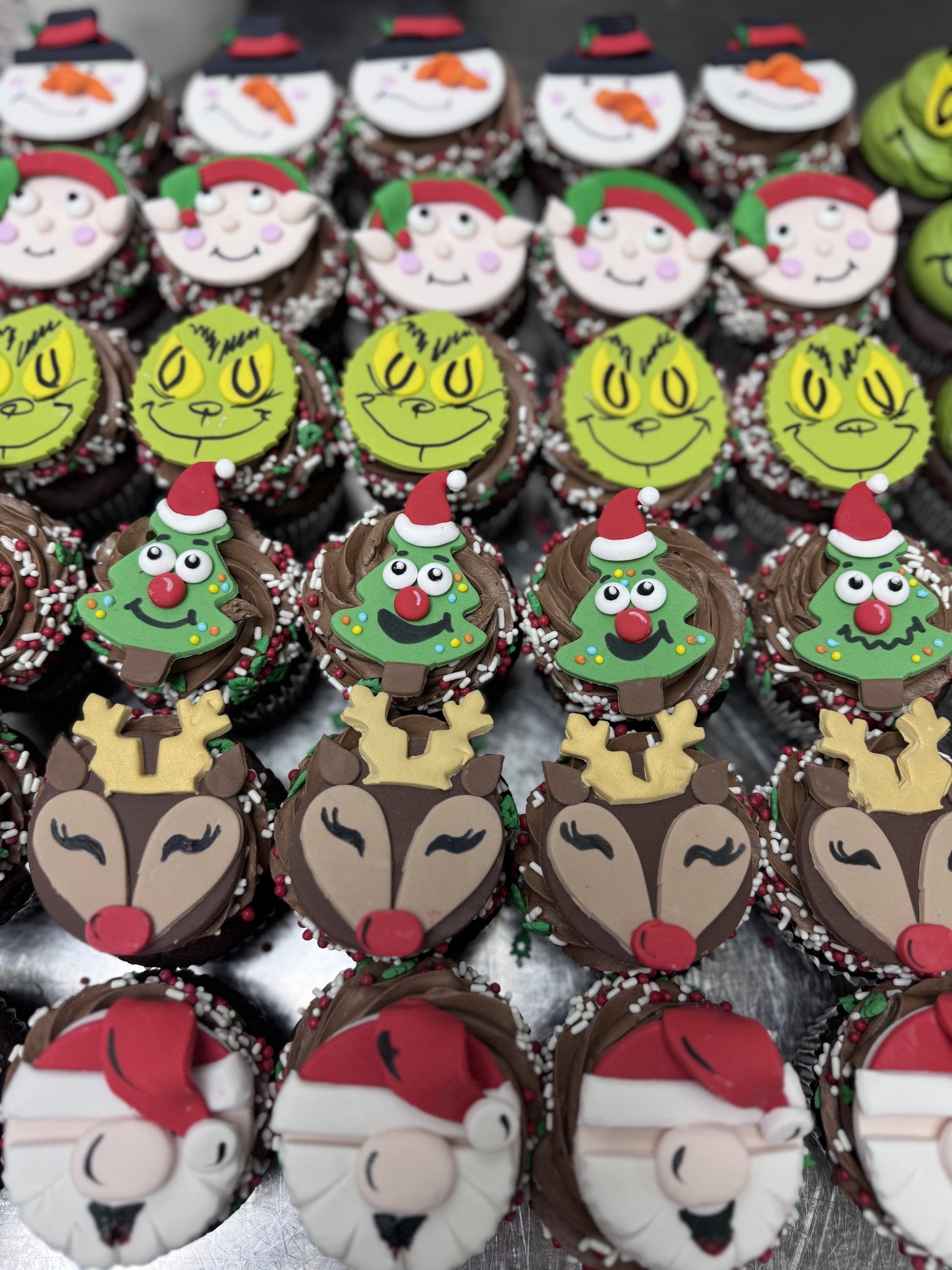 Holiday Cupcakes - 6 PACK