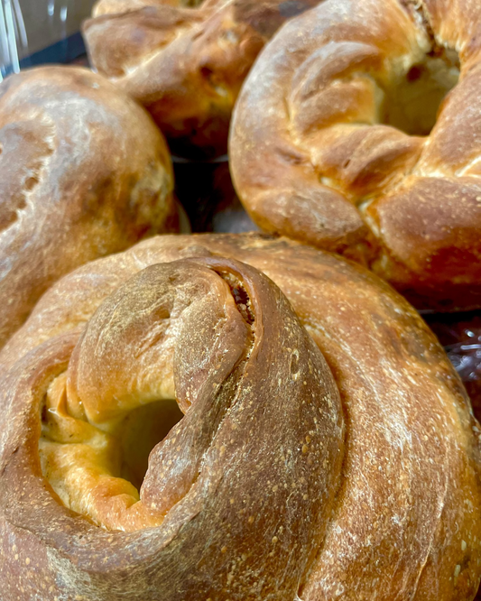 Lard bread, Casatiello