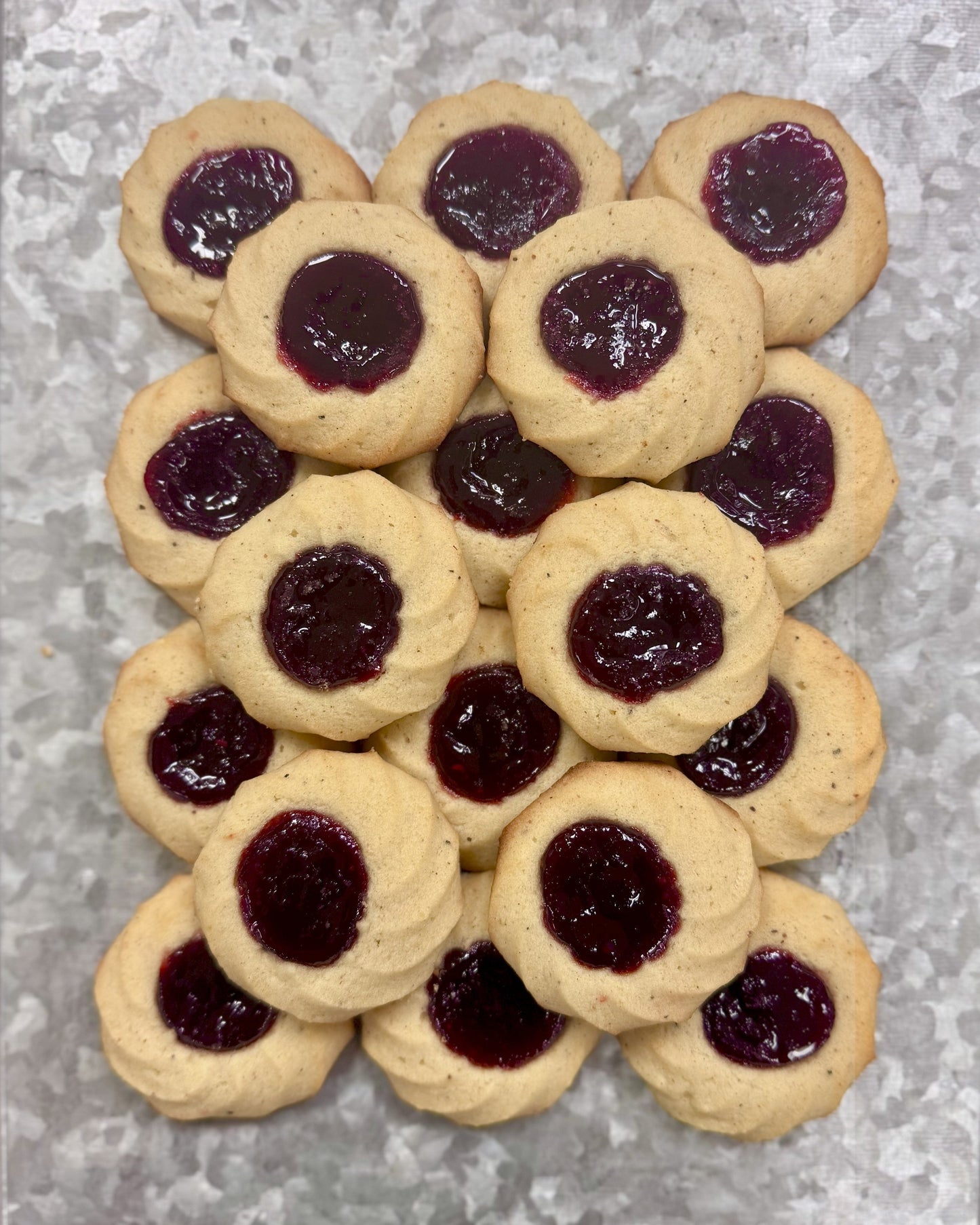 Raspberry Dot Cookie